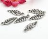 Metallanh�nger Blatt antiksilber - 10 St�ck